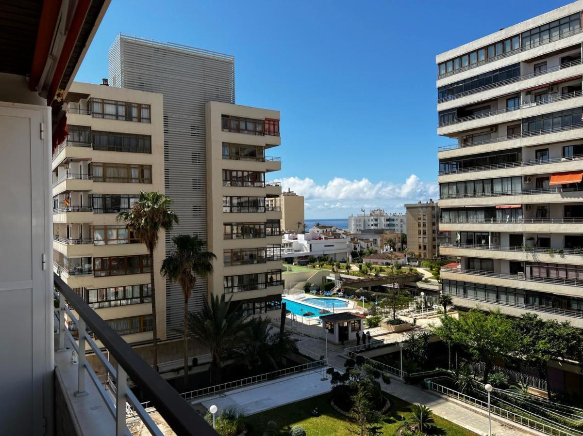 Modern Apartment In La Nogalera Torremolinos Eksteriør billede