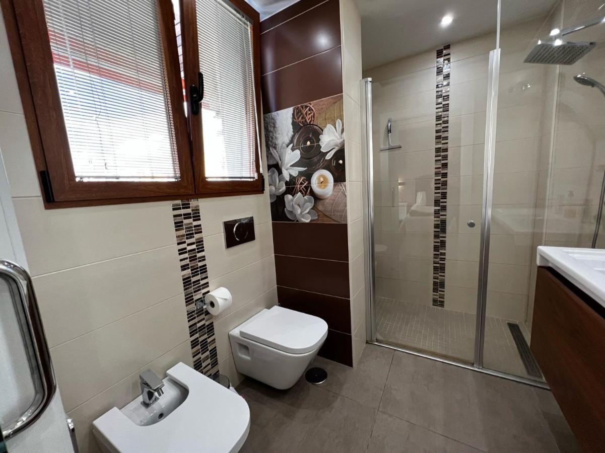 Modern Apartment In La Nogalera Torremolinos Eksteriør billede
